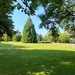 A L'oree Du Parc