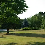 住宿加早餐酒店 A L'oree Du Parc Saint-Priest-des-Champs