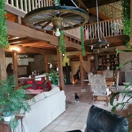 A L'orée Du Parc Couette-café Saint-Priest-des-Champs