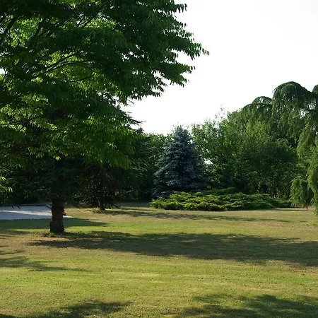 Nocleg ze śniadaniem A L'oree Du Parc Saint-Priest-des-Champs