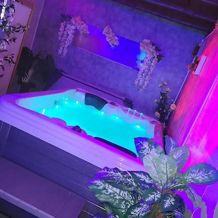 A L'oree Du Parc Bed and Breakfast Saint-Priest-des-Champs