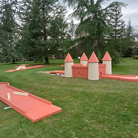 A L'orée Du Parc Saint-Priest-des-Champs