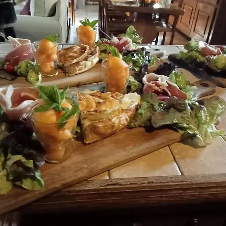 A L'orée Du Parc Couette-café Saint-Priest-des-Champs