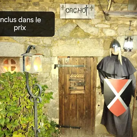 A L'orée Du Parc Saint-Priest-des-Champs